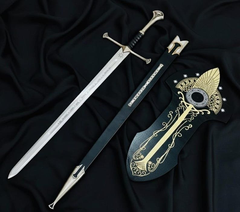 Museum Collection Anduril Sword - Image 3